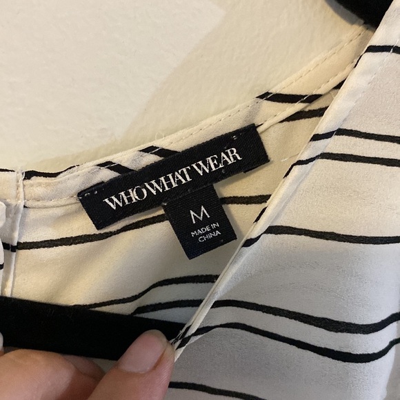 Who What Wear, Sleeveless, White & Black Striped Tank, Size M, EUC - Picture 3 of 7